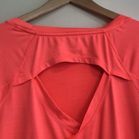 Motherhood long sleeve keyhole back shirt neon size large - Picture 4 of 5